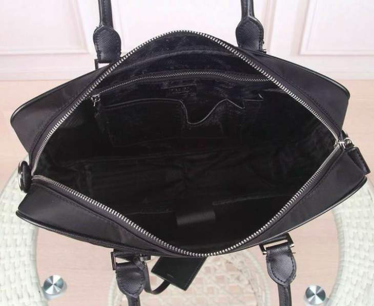 Picture of Prada Mens Bags _SKUfw167301693fw